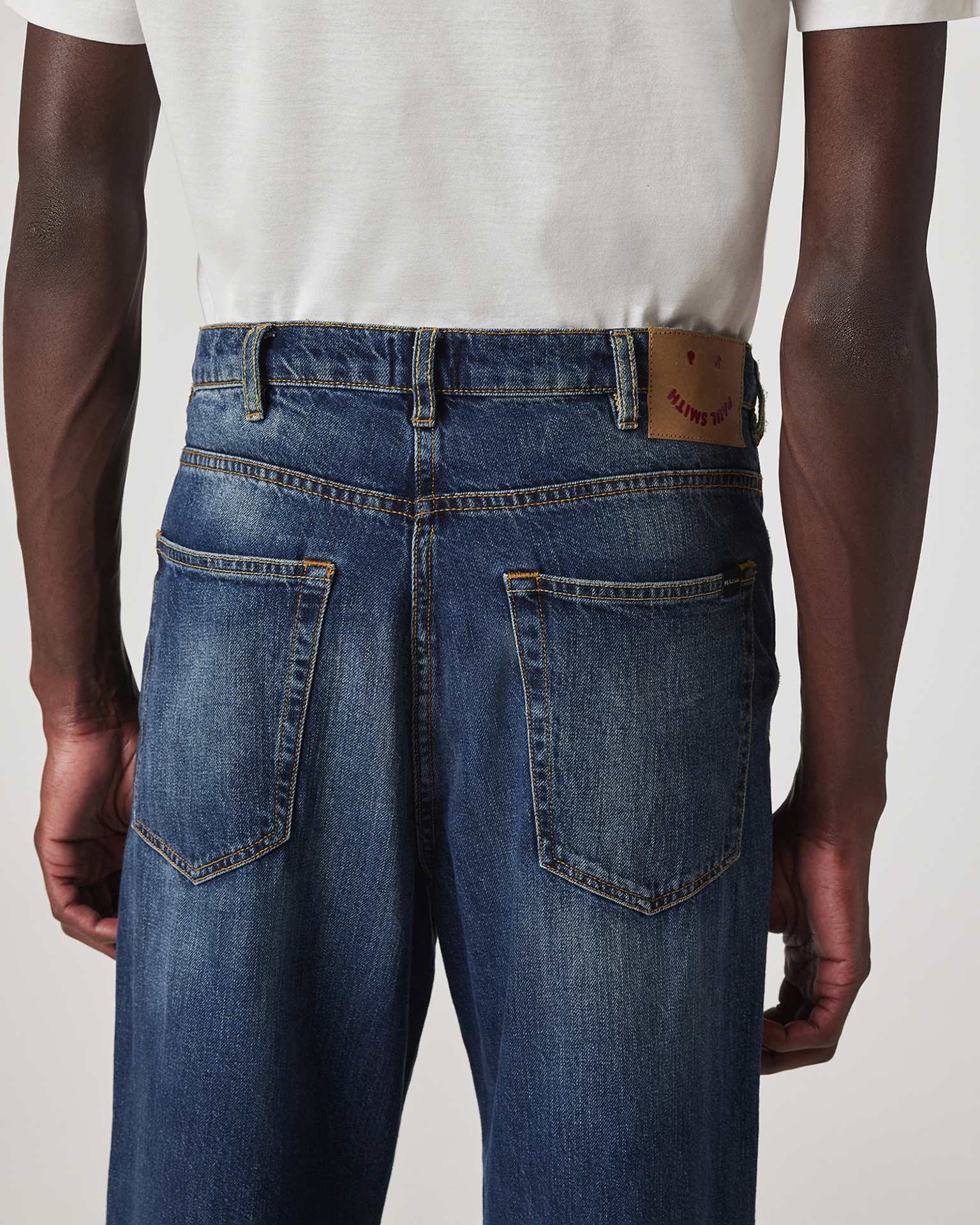 Paul Smith | Guide to find the perfect fitting jeans